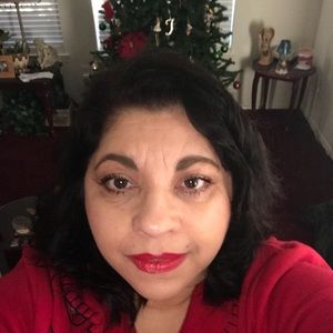 Meet your Posher, Teresa